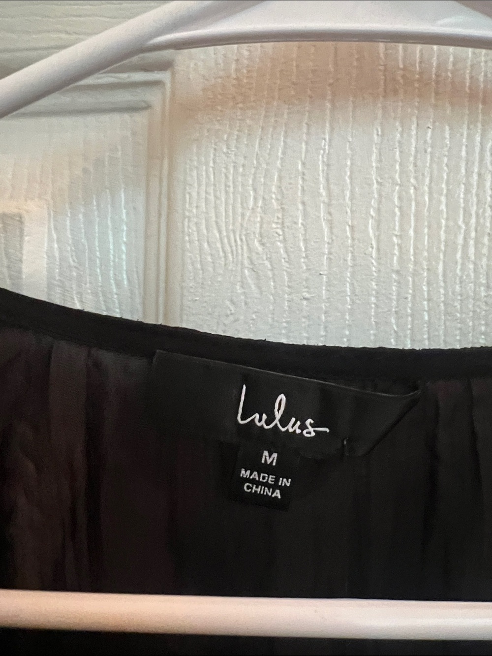 Lulu's Black Tie-Front Long Sleeve Crop Blouse - Picture 3 of 3